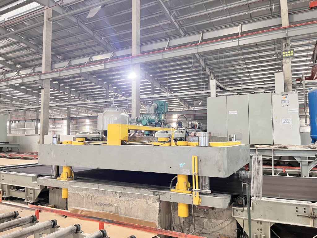 nova stone High-Tonnage Vacuum Compaction System, go by quartz slab press machine