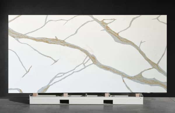 NV899 Gold bold Vein Calacatta Statement Stone Quartz Slab Fabricated Wall Cladding
