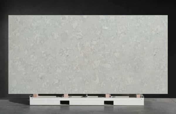 NV611 Opulent Serene Vibe Carrara Light Grey Quartz Floral Countertops Slab
