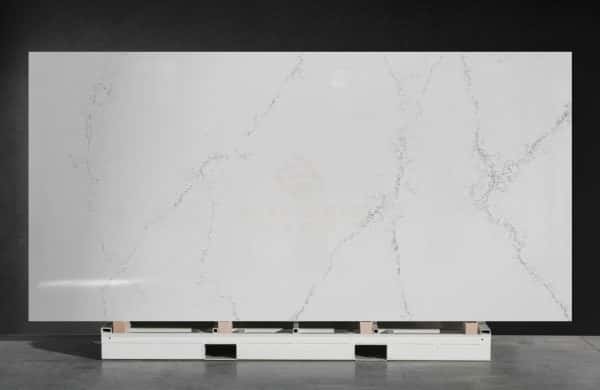 NV873 Bending Resistant Wholesale Carrara White Grey Spray Vein Quartz Stone Slabs