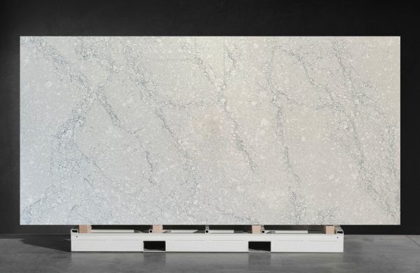 NV735 Carrara Spray Veins Floral Stainless Contrasting Texture Chip Resistant Quartz Stone Slab