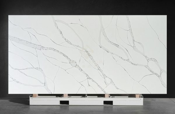 NV1024 Artificial Calacatta White Anti-discoloration Hospitality Project Quartz Stone Slab