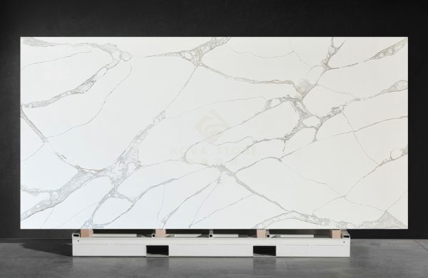 NV1011 Artificial Calacatta Gold Veins White Anti-Wear Quartz Stone Slab