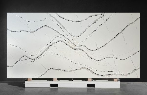 NV891 Wave Vein Calacatta Durable Quartz Worktop Slab for Villa Kitchen Countertop