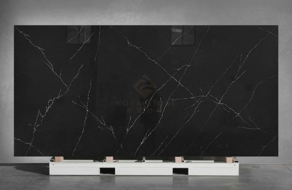 NV612 Bespoke Texture High Glossy Buffing Surface White Veins Black Quartz Stone Slab